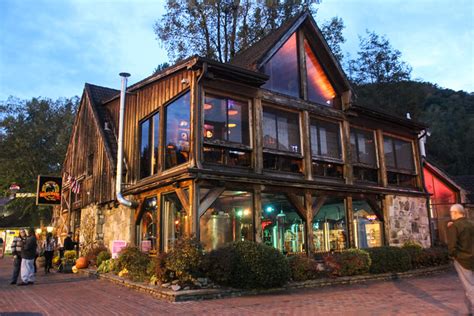 Smoky Mountain Brewery in Gatlinburg & Pigeon Forge