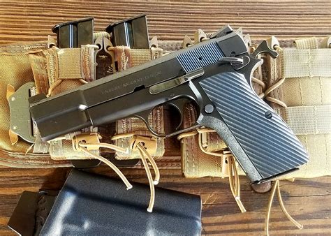 Smooth or Textured 1911 Firearm Addicts