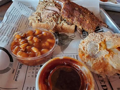 Smoqued bbq. The long, contentious battle between City Barbecue and Ohio City BBQ is coming to an end. What began back in 2017, when the Columbus-based restaurant chain filed suit against the one-off rib shop ... 