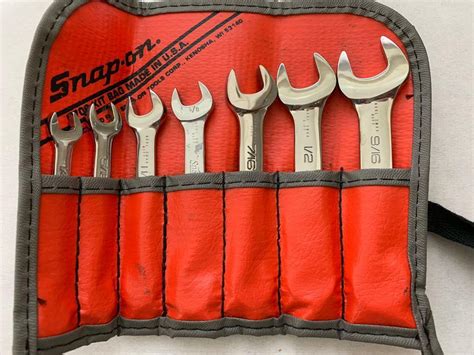 At Snap-on tools, every one of us are inclined on satisfying our customers' needs by giving them quality products, equipment and providing them with quality service and diagnostics. ... Ratcheting Wrench Set, Flex Head, 8pcs BOERF708A. Ratchet Combination. Ratchet Combination, Flex Head. Ratcheting Wrench Sets, Short.