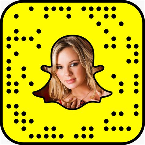 Snapchats with porn. Sep 13, 2019 · “Even mainstream and professional porn stars usually have Snapchats as a side hustle to generate extra income and to promote their indie sites,” she says. 