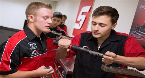 Snapon student. Snap-on is committed to supporting and expanding technical education. Through partnerships with colleges and technical schools, students gain access to an industry … 
