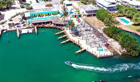 Snappers Oceanfront Restaurant & Bar, Key Largo: See 3,573 unbiased reviews of Snappers Oceanfront Restaurant & Bar, rated 4 of 5 on Tripadvisor and ranked #34 of 132 restaurants in Key Largo.. 