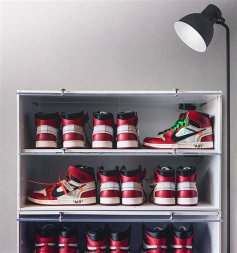 Sneaker thrown. Please measure the length and the height of your current shoe you wish to display. The Sneaker Throne shelf is 30.3" wide x 7.8" tall x 14" deep. If your shoe is shorter than 14" long, it will fit ok. If your shoe is shorter than 7.8" tall, it will fit ok. My Sneaker Throne arrived and when assembling, I noticed that there is an issue with one ... 