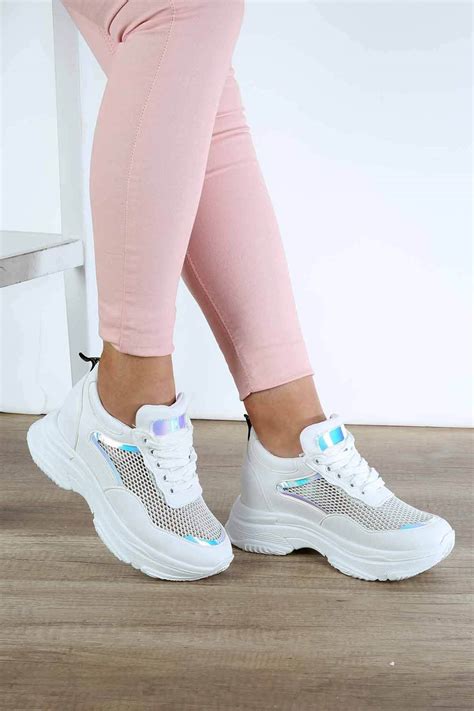 Sneakers bayan spor ayakkabı modelleri