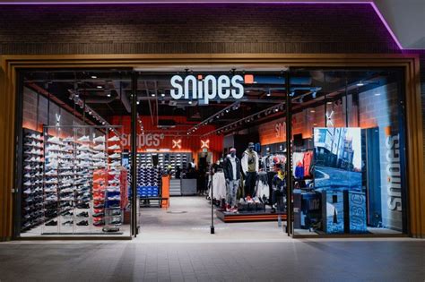 Snioes - SNIPES | 27,614 followers on LinkedIn. Providing sneakers and streetwear to urban youth since 1998. | With more than 750 stores in Europe and the USA, SNIPES is one of the leading sneaker and ... 