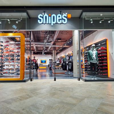 Snipes: For the latest trends and brands, visit Snipes at Menlo Park Mall. Located at 55 Parsonage Rd, Snipes is the ideal spot for buying shoes, hoodies, hats, joggers, graphic tees and more.