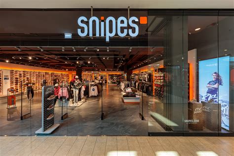 Snipes store near me. Ross Stores are formally known as Ross Dress for Less, and are located all around the country. Ross Stores’ motto is “dress for less” because all of their merchandise is 20 to 60 p... 