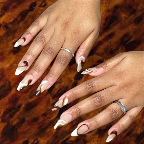 SNKRBAEART 8.1 mi 56-10 94th St, 💗SNKRBAESTUDIO💓, Queens, Elmhurst 11373 Nail Piercings Save up to 25% . $80.00 $60.00. 30min. Book 10 for 80 + 3 more options baby MANI for toddlers under the age of 5💞Mainly using vegan polish🍃Nailart is included but only limited to a combo of stickers/stones/glitter; A mix and pick all …