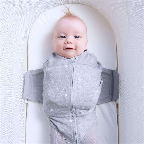 Snoo sleep sack. SNOO adds 1-2+ hours of sleep/night and automatically responds to fussing - with soothing sound and motion - often calming crying in under a minute! And, SNOO 's extra-safe … 