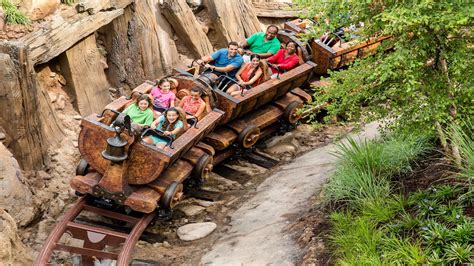 Snow White’s dance on mine train ride takes unexpected turn in Magic Kingdom