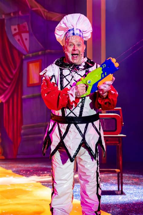 Snow White Pantomime - Traveller Reviews - The Atkinson