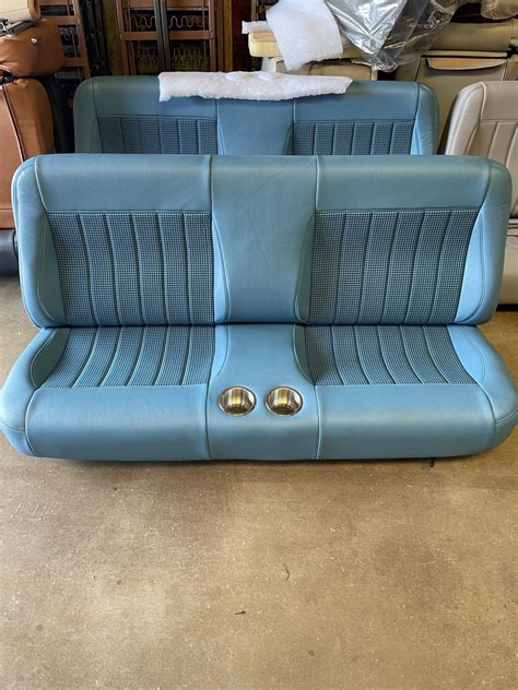 Snowden seats. Distressed buck SCS20 pattern for Cody in Missouri. #snowdencustomseats #snowdenseats #apacheseat #c10seat #custombench #customfoam #customframe #customseat #customtruckseat #55_59seat #60_66seat... 