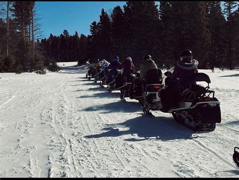 Snowmobile Tours – Bobcat Pass Wilderness Adventures