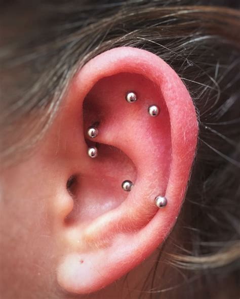 Snug piering. What is a Snug Piercing? What is an Antitragus Piercing? Fresh Antitragus Piercing, using an Infinite Body Jewellery curved barbell. Antitragus piercings are … 