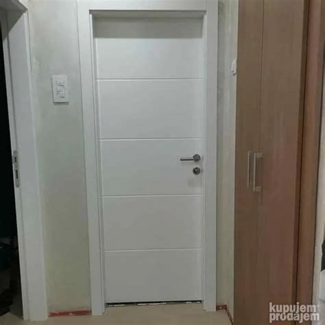 Sobna vrata medijapan bela. .  ...