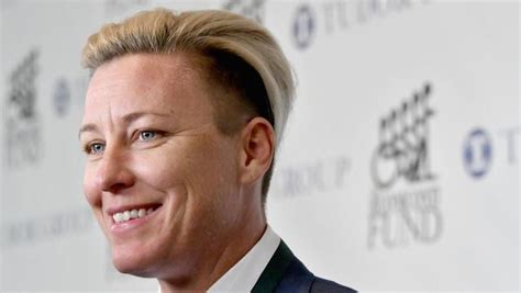 Soccer Star Abby Wambach Turns Rallying Commencement …