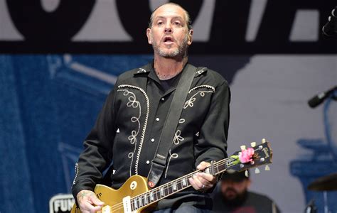 Social Distortion frontman Mike Ness reveals cancer diagnosis
