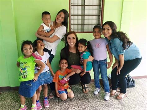 A new joint programme has been established in Costa Rica to provide tools to social co-managers for basic protection for families and women's economic autonomy in three cantons.. 