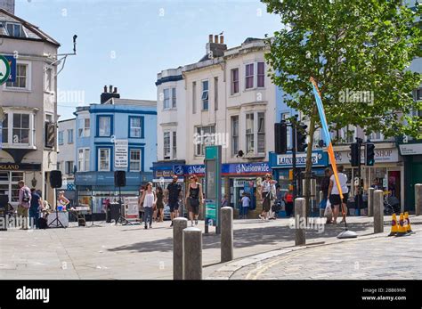 Socio-economic statistics for St Leonards, East Sussex