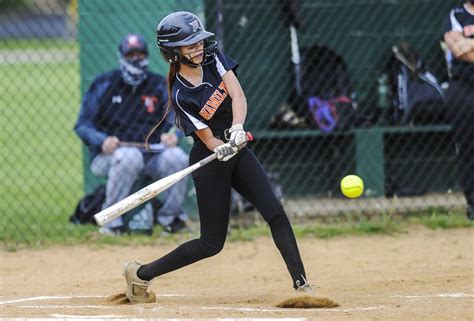 Softball: Blackburn, Acevedo help Hamilton West hold off Ewing