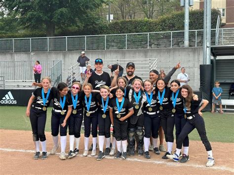 Softball league near me. March 21, 2024 12:53 PM PT. Isabella Gonzalez earned the recognition of Most Valuable Player in the Orange Coast League during her freshman season for the Costa … 
