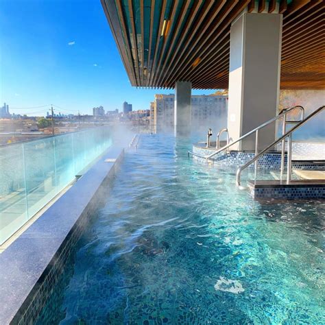 Sojo spa club. Sojo Spa Club, located in Edgewater, is an all-day spa club where you can enjoy saunas, pools, massages, body scrubs, and great food. It’s essential to note that Sojo Spa Club is open year-round 365 days a year from 9:00 am – 9:30 pm. I mention this because I visited during the WINTER and was able to enjoy all of their outdoor amenities. 