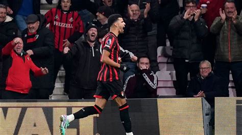 Solanke brace lifts Bournemouth out of relegation zone with 2-0 win over Newcastle