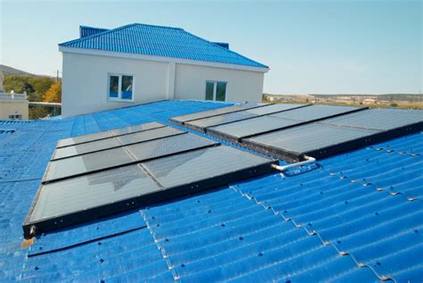 Solar Flat Plate Collectors: the Pros and Cons - Quotatis Advice