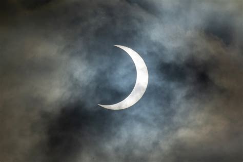 Solar eclipse leaves Bay Area in awe. And also disappointed.