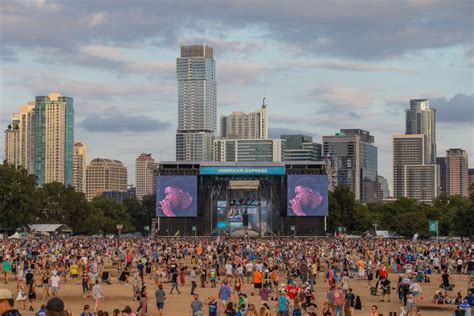 Solar eclipse takes big stage during ACL weekend two