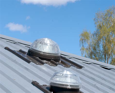 Solar tubes skylights. Tube Size ≈ 10 in. (250 mm) Light Coverage Area ≈ 100-200 ft.² (14 – 19 m²) Potential Tube Length ≈ 20 ft. (6 m) 290 Daylighting Systems Round or Square Delivers daylight and brilliant illumination to spaces up to 300 sq. ft, such as the kitchen, family room, master bath, and large entryways. 