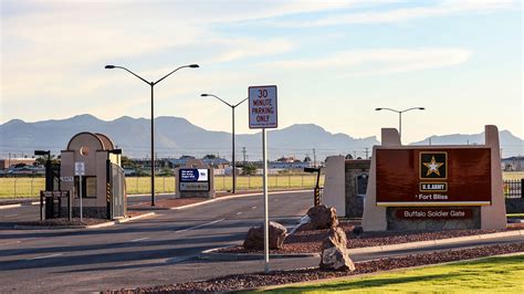 Soldier killed, 5 others hurt in vehicle crash at Fort Bliss, Texas