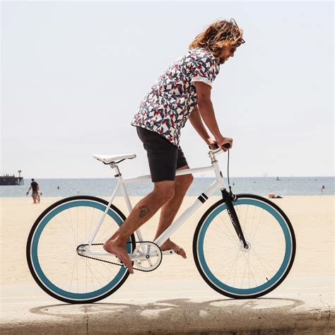 Sole bikes. Solé Bicycles Sells Custom Single Speed / Fixed Gear Bicycles, City Bicycles, Dutch Bicycles, 3-Speed Bicycles and Beach Cruisers. All Of Our Bicycles are Designed In Venice Beach Ca. Your Cart. Your basket is empty Subtotal. $0.00. Taxes and shipping calculated at checkout 