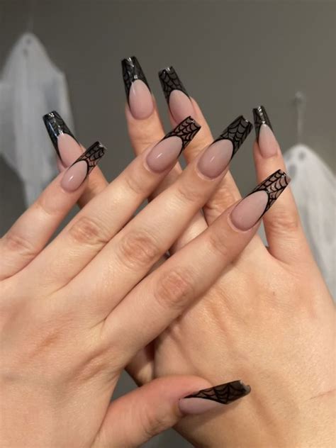 Cute nails are a popular trend among fashion enthusiasts. However, maintaining cute nails can be expensive, especially if you frequently visit nail salons. Fortunately, there are budget-friendly ways to achieve cute nails without breaking t.... 