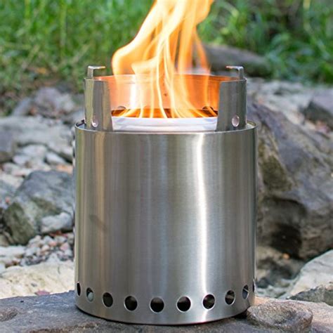 Solo stove wood. 14 Feb 2023 ... This is Solo Stove. Known for its smoke-free backyard fire pits and camping stoves, the brand was started in 2011 by brothers Jeff and ... 