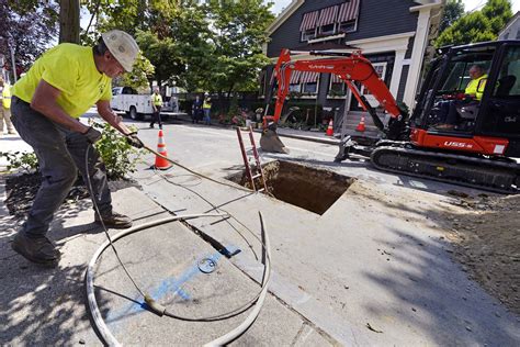 Some cities are digging up water mains and leaving lead pipe in the ground