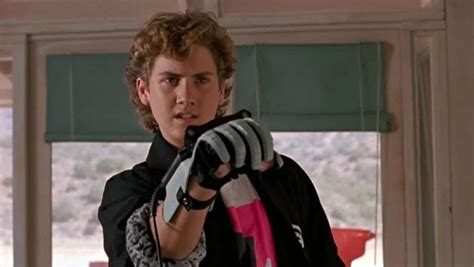 Someone hooked up a Power Glove to a Nintendo Switch and it kind of works TechRadar