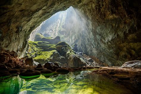 Phong Nha Cave And Paradise Cave Tour. Quang Binh is a magnificent picture of both the forests and the seas. This place is famous for many majestic natural landscapes: Deo Ngang (Ngang Pass), Nhat Le Beach, and Da Nhay Beach (Jumping rock beach); especially Phong Nha Ke Bang National Park – a world …. 
