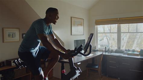 The song playing in this Christmas Peloton commercial is a tune titled ‘Man’s Not Hot’ and was recorded by the character Big Shaq, played by British actor, comedian, and rapper Michael Dapaah. Man’s Not Hot was released in 2017 and reached number 3 on the UK Singles Chart.