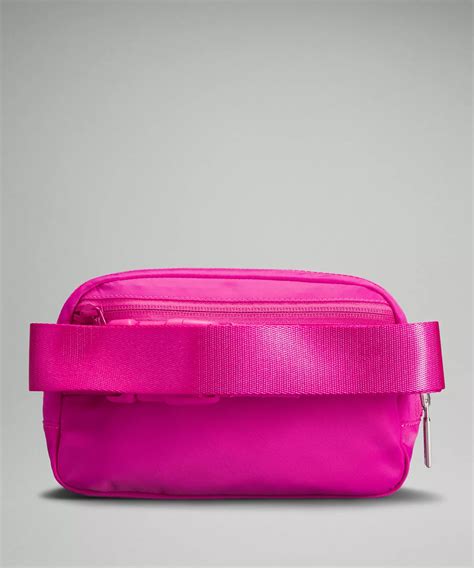Lululemon Everywhere Belt Bag 1L (Sonic Pink/Cacao) 3.0 3.0 out of 5 stars 1 rating. Currently unavailable. We don't know when or if this item will be back in stock..