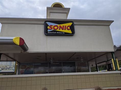 Dessert, Hamburgers, Shakes. $$$$$$. Please be aware of the new risk of peanut cross-contact with burger and sandwich items. Before placing your order, please review the Sonic Allergen Guide. 7060 E 128th Ave. Thornton, CO 80602. (303) 597-1530.