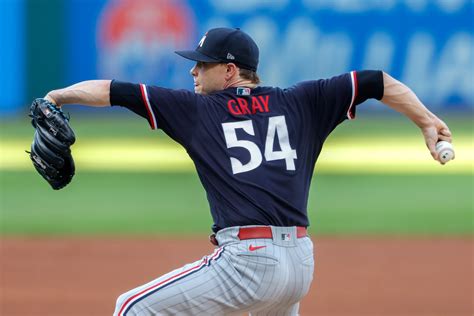 Sonny Gray, Kenta Maeda reach deals elsewhere; Twins to get draft pick for Gray’s departure