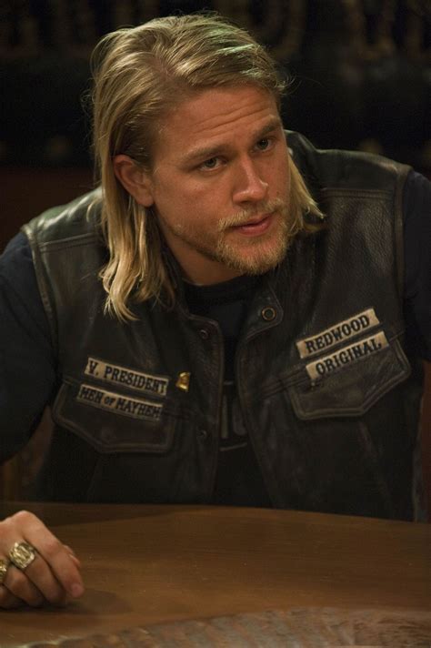 Sons of anarchy tv series wiki. S2.E8 ∙ Potlatch. Tue, Oct 27, 2009. When Oswald puts up the bail money, SAMCRO are released from prison, but the split between Clay and Jax is wider than ever. Complicating matters, Caruso's thugs attack Luann's studio. In an effort to heal the tensions between her husband and son, Gemma organises a meal. 