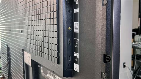 Sony x95k.  We also explain why Sony LED LCDs exhibit more blooming than competing Mini LED TV...