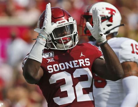 Whether you're focused on power rankings, player statistics, or coaching changes, we keep you up-to-date as Oklahoma Sooners Football aims to add to its storied legacy and compete for Big 12 and national honors. . Soonerscoop