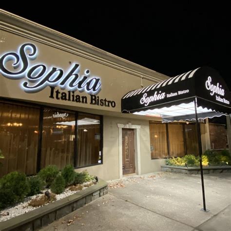 Sophia restaurant. Stayed at a nearby hotel and decided to get take out as we were too exhausted to eat in the restaurant. We ordered the rigatoni with chicken and another with shrimp and two Cesar salads. That came to over $80. The sauce was bland and had no flavor and the chicken was rubbery. The salads were very dry and also flavorless. 