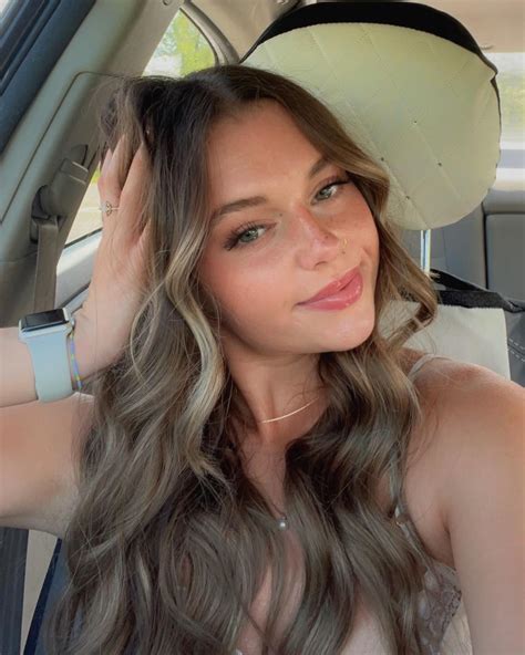 🍑 [CLIP] Sophiaroseee Onlyfans Leaked