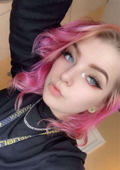 Sophiee.Bee Onlyfans Leaked [SEX VIDEO] 203 Pics