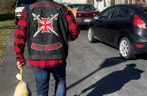 November 16, 2020 4 minutes By Jessica Wilt jmanuel@journal-news.net CHARLES TOWN — Though fairly new, the Jefferson County chapter of the Sorry Souls Motorcycle Club is already here to help the community.. 